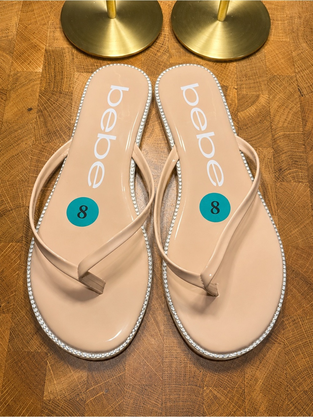 Bebe Ileana Nude Patent Flip Flop Sandals Rhinestone Trim Women’s Size 8